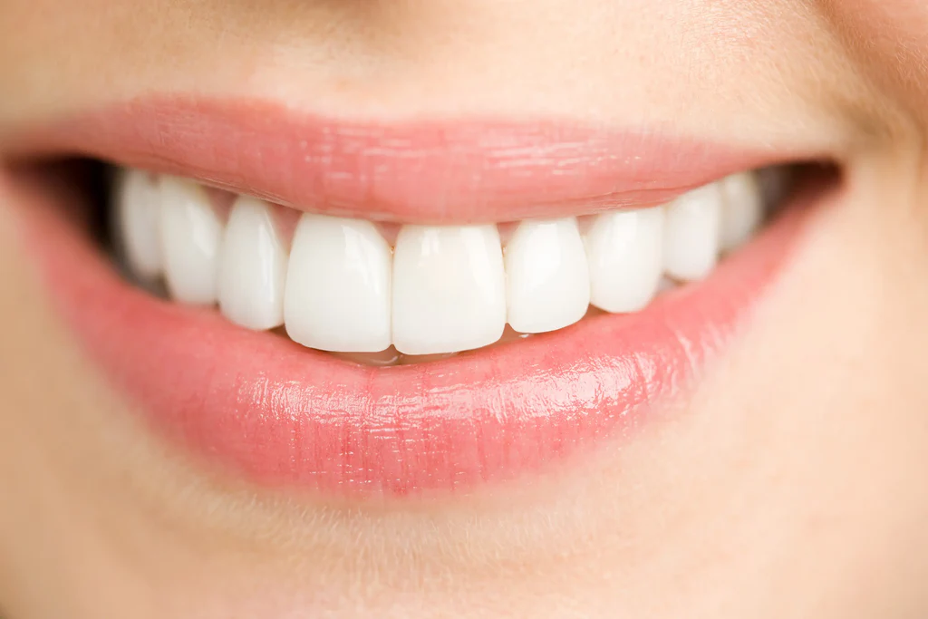 Dentista em São Paulo Especialista em Implantes e Clareamento Dental
